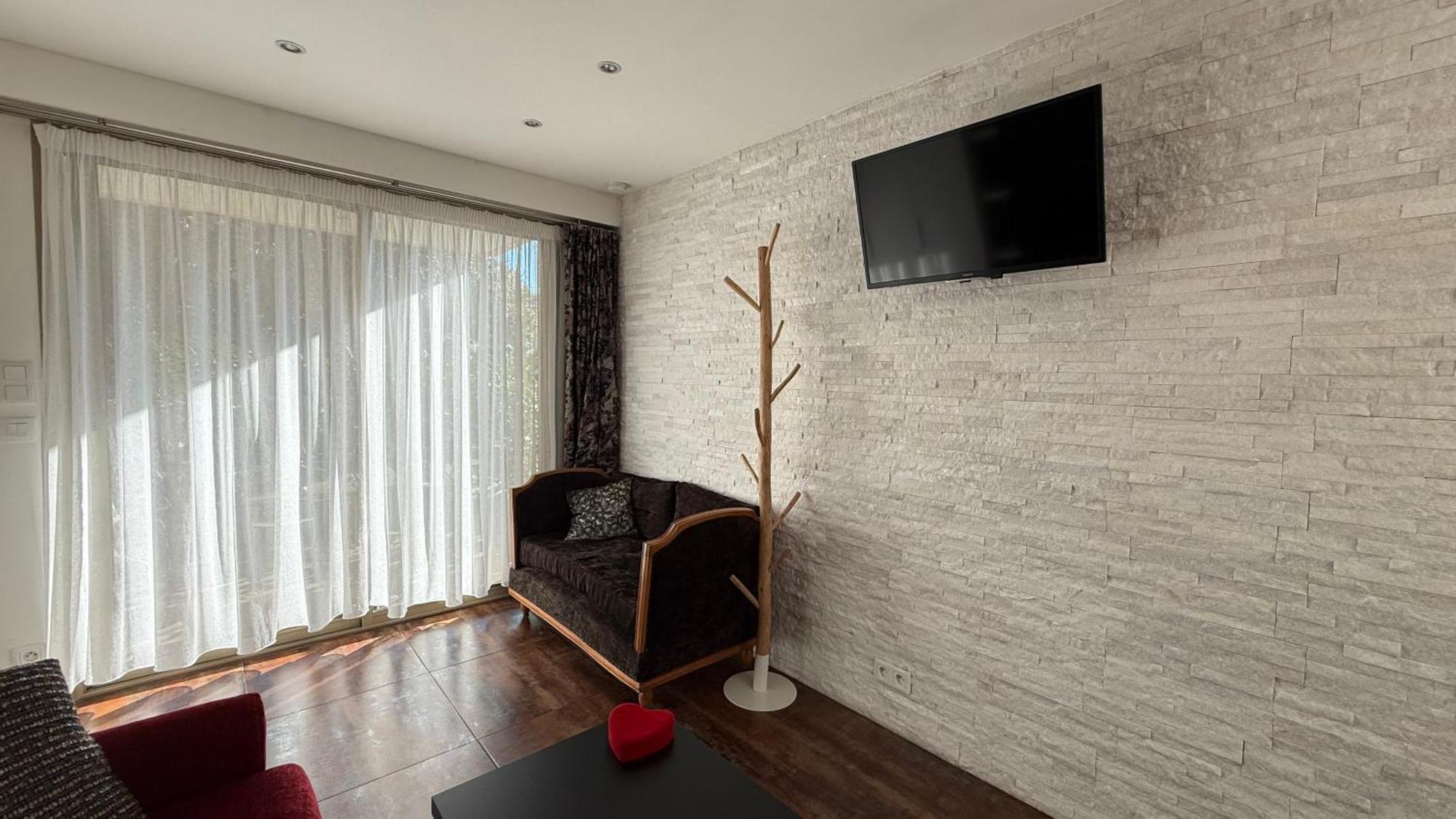 לה קאנה Studio Tout Confort Au Calme Avec Jardin Proche Cannes מראה חיצוני תמונה